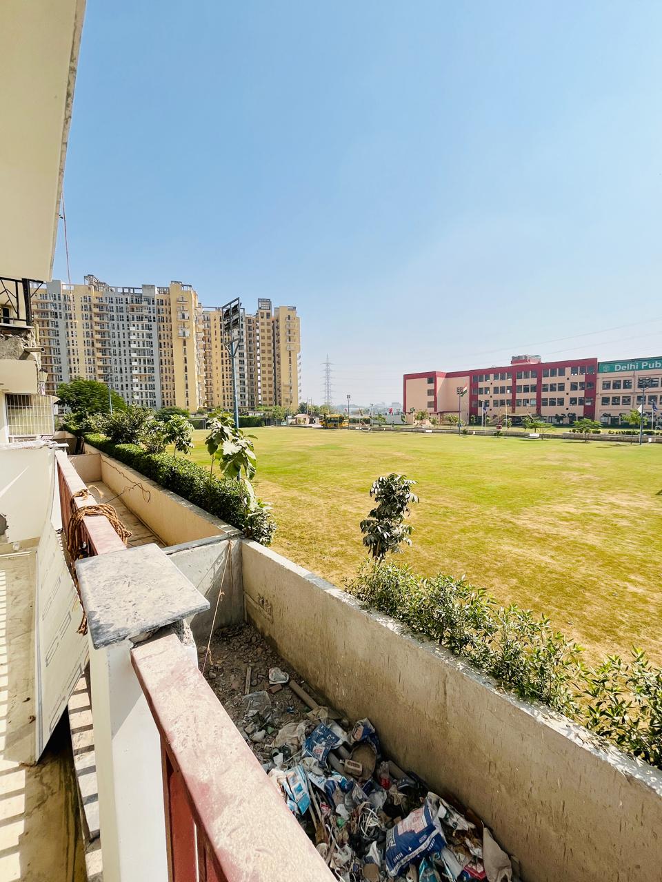 4 BHK + Servant Room,Extra Room Builder Floor For Sale in Ansal Versalia Avante