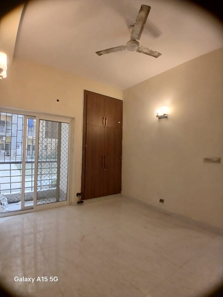 Room, paras-tierea 3 Bedroom 1075 Sq.Ft. Apartment In Sector 137 Noida 7790136