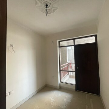 Room in 3 BHK Apartment at Cosmos Express 99, Gopalpur – for Sale