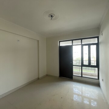Room in 3 BHK Apartment at Cosmos Express 99, Gopalpur – for Sale