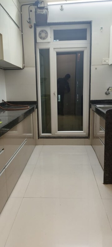 2 BHK Apartment For Rent in Rustomjee Azziano Wing I, Majiwada