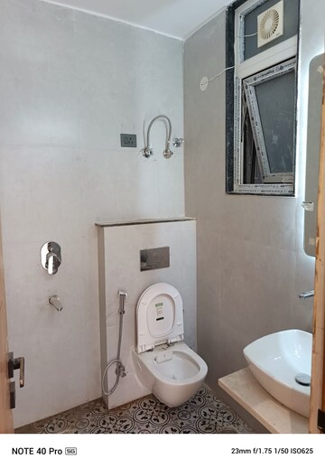 Bathroom in 3 BHK Builder Floor at Ardee City, Sector 52 – for Sale