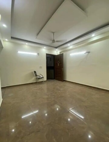 Room in 2 BHK Builder Floor at Vaishali Sector 4 – for Sale