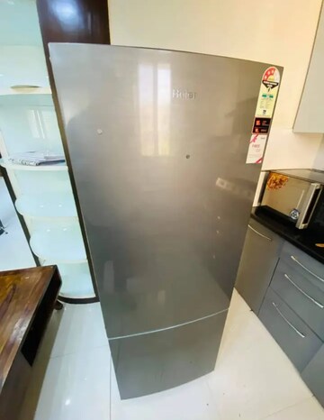 Furnished Amenities in 2 BHK Builder Floor at Vaishali Sector 5 – for Sale