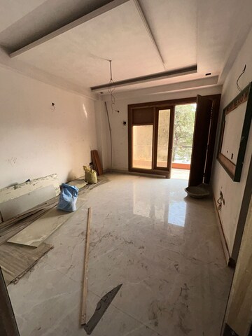 Room in 3 BHK Builder Floor at Sector 7 – for Sale