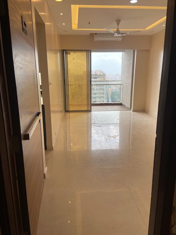 Living Room, transcon-triumph-tower 3 Bedroom 1336 Sq.Ft. Apartment In Andheri West Mumbai 7790480