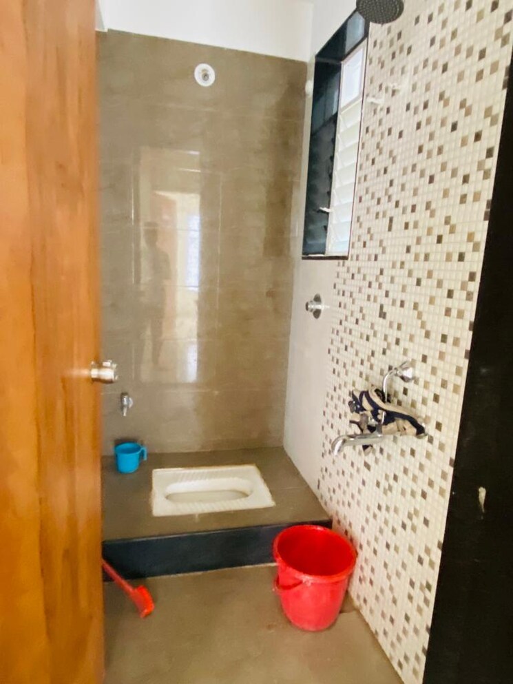 Bathroom, vision-indramegh 2 Bedroom 1100 Sq.Ft. Apartment In Tathawade Pune 7790535