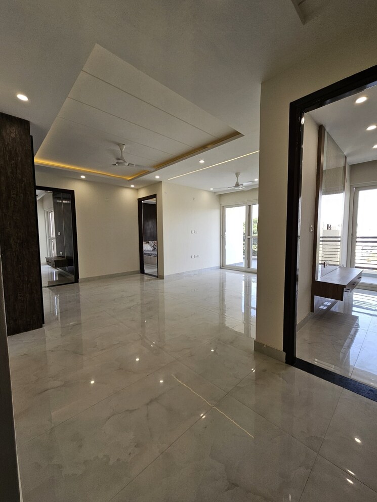 Room, sector 127 3 Bedroom 1730 Sq.Ft. Apartment In Sector 127 Mohali 7790452
