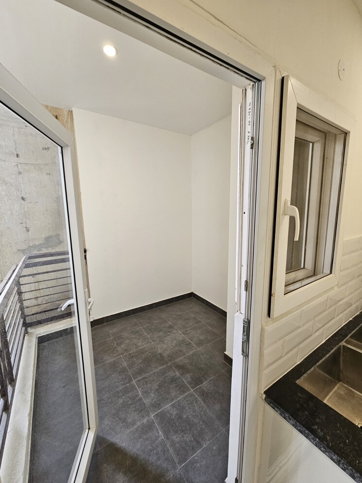 Balcony, sector 127 3 Bedroom 1730 Sq.Ft. Apartment In Sector 127 Mohali 7790452