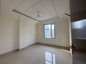 Room in 3 BHK Builder Floor at Saket – for Sale