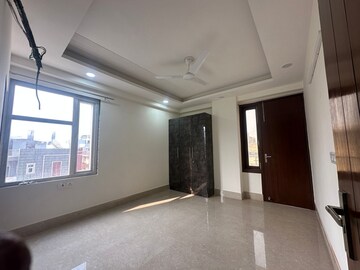 Room in 3 BHK Builder Floor at Saket – for Sale