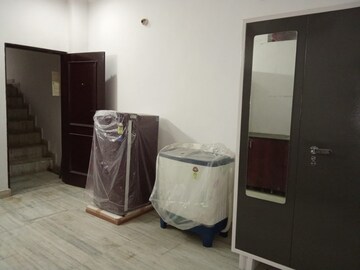 रेसिडेंशियल बिल्डर फ्लोर वर्ग फुट फॉर रेंट इन सेक्टर 28 गुड़गांव  7790631