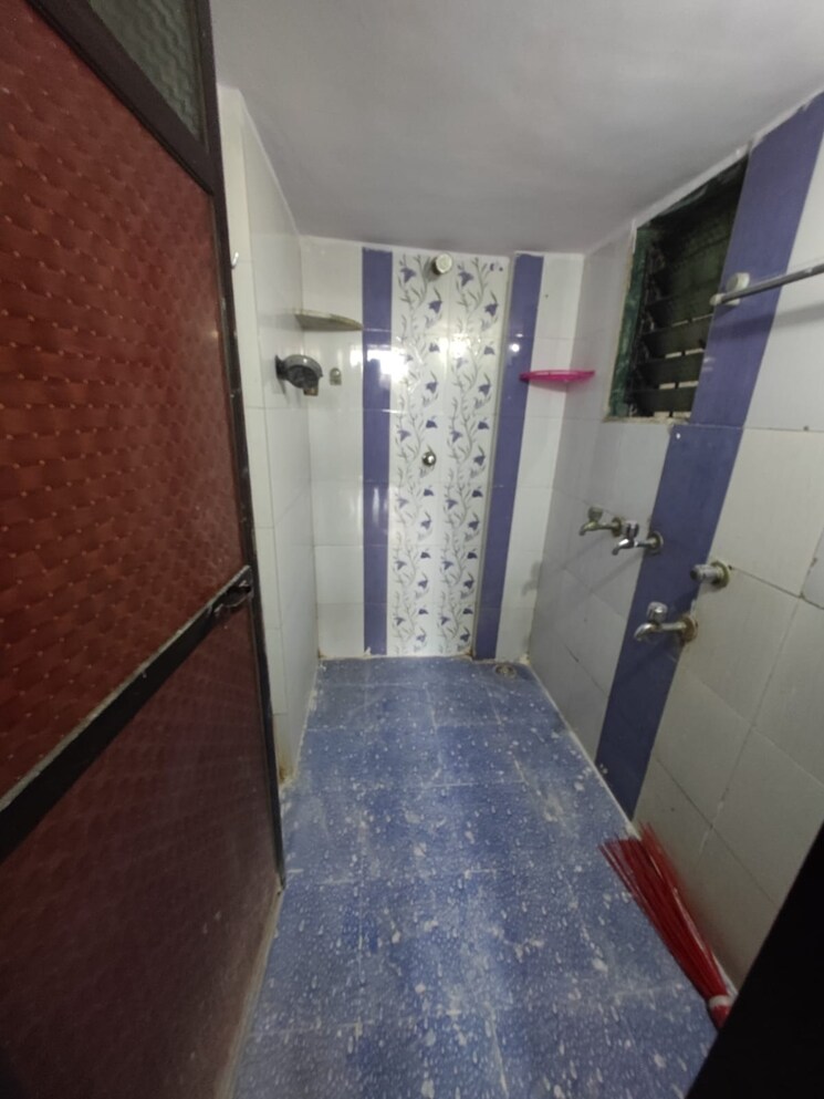 Bathroom, ridhi-sidhi-chs 2 Bedroom 655 Sq.Ft. Apartment In Kalyan East Thane 7790711