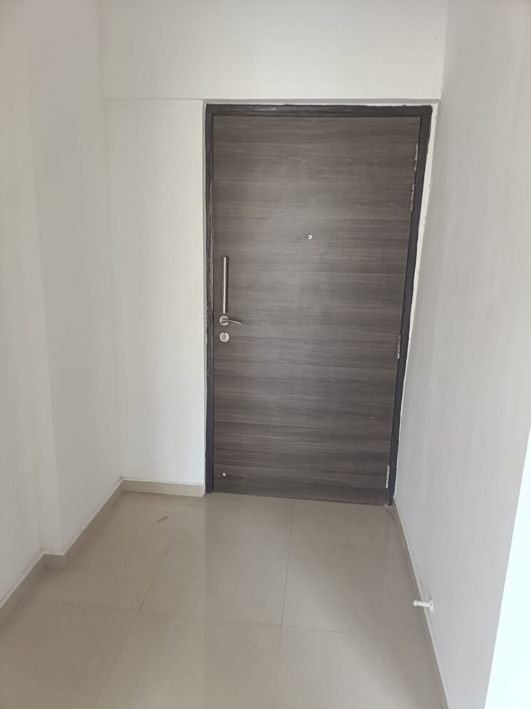 Room, mulund west 2 Bedroom 850 Sq.Ft. Apartment In Mulund West Mumbai 7790801