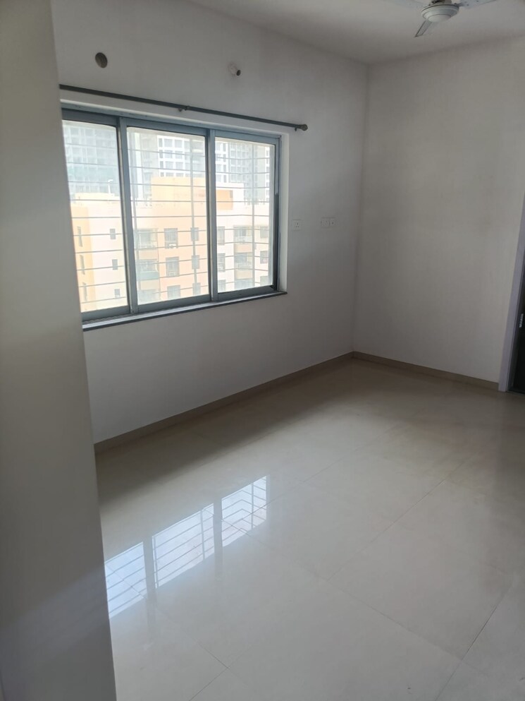 Room, mulund west 2 Bedroom 850 Sq.Ft. Apartment In Mulund West Mumbai 7790801