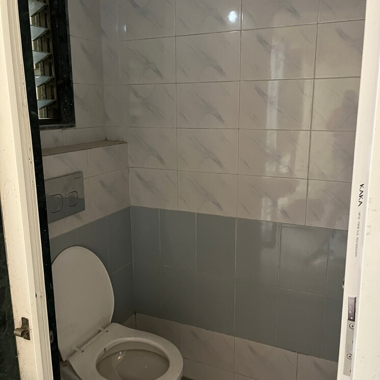 Bathroom, sector 14 dwarka 1 Bedroom 550 Sq.Ft. Apartment In Sector 14 Dwarka Delhi 7790806