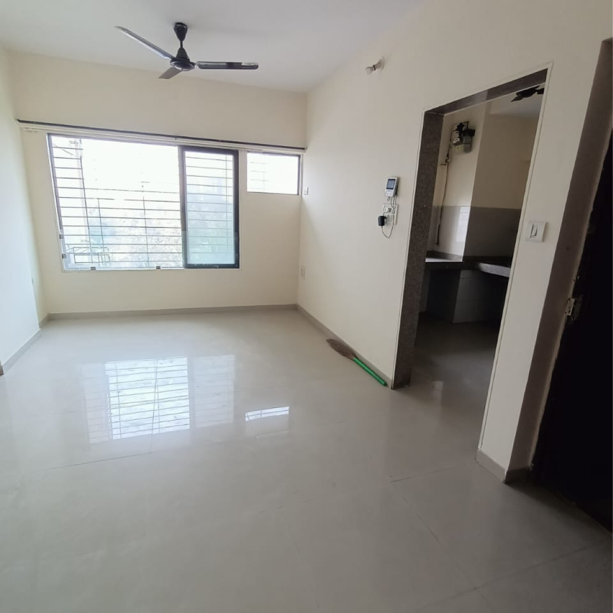 1.5 BHK + Extra Room 560 Sq.Ft. Apartment in Everest World Lavender