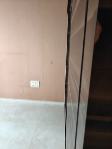 Study Room in 2.5 BHK Apartment at Oberoi Springs, Andheri West – for Rent