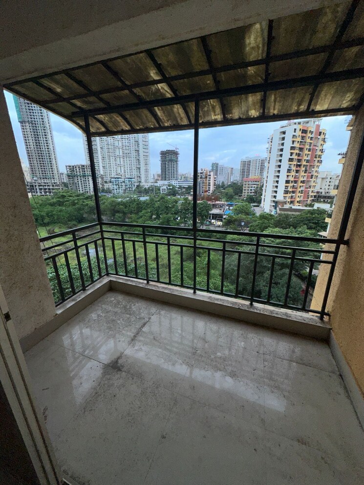 Balcony, royce-paradise 1 Bedroom 630 Sq.Ft. Apartment In Kalyan West Thane 7790922