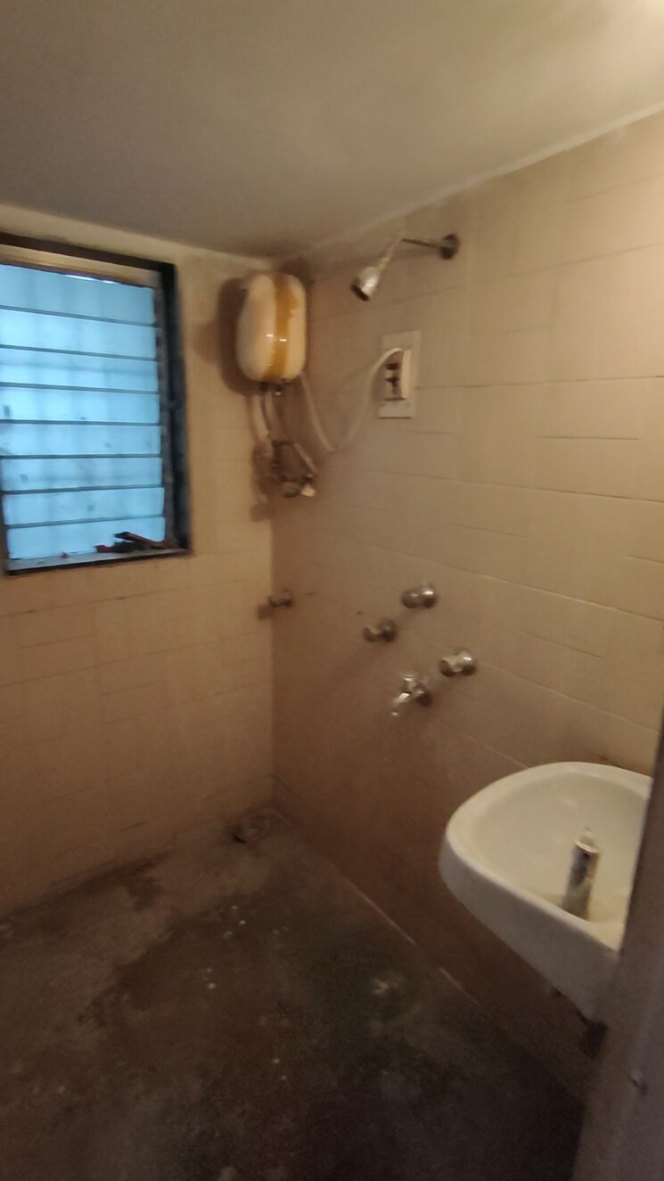 Bathroom, harsiddh-park-chs 1 Bedroom 430 Sq.Ft. Apartment In Vasant Vihar Thane 7790972