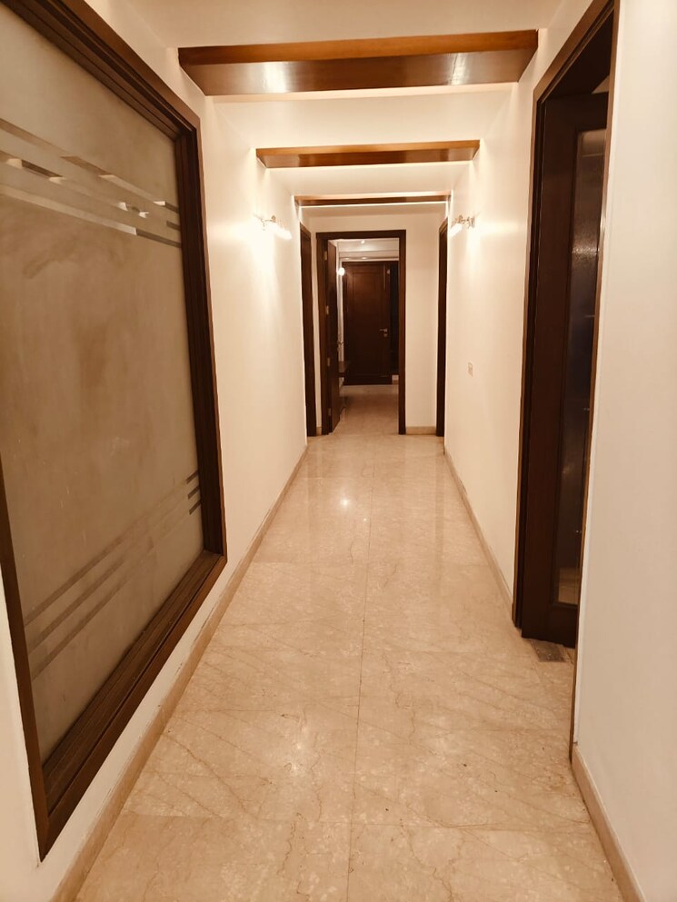 undefined, new friends colony 4 Bedroom 516 Sq.Yd. Builder Floor In New Friends Colony Delhi 7790996