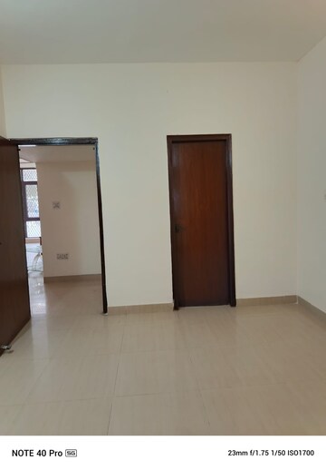 Room in 3.5 BHK Builder Floor at Ardee City, Sector 52 – for Sale