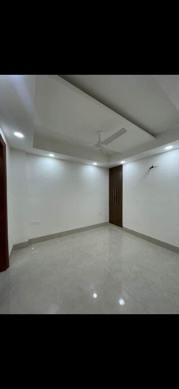 Room in 3 BHK Builder Floor at Chattarpur – for Sale