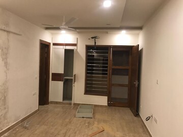 Bedroom in 3 BHK Builder Floor at BPTP Parkland Pride, Sector 77 – for Sale
