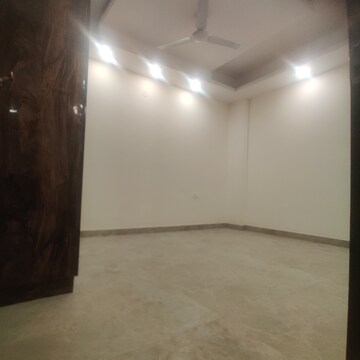 Room in 3 BHK Builder Floor at Chattarpur – for Sale