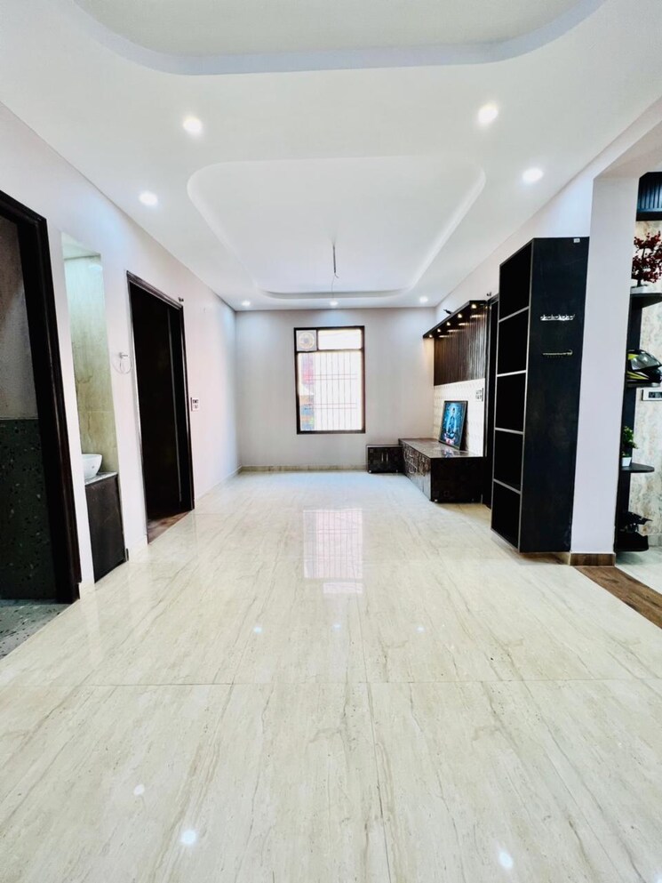 Room, dhakoli village 3 Bedroom 1800 Sq.Ft. Builder Floor In Dhakoli Village Zirakpur 7791150