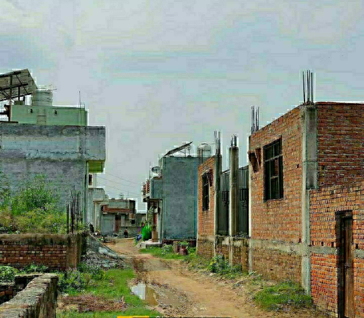 Plot For Sale in Ideal Greens