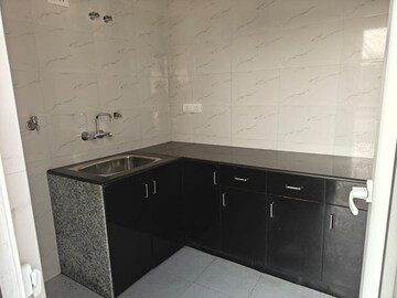2 BHK Apartment For Rent in K Raheja Vistas, Andheri East