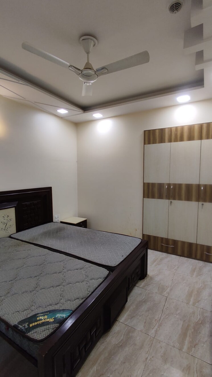Bedroom, moti nagar 3 Bedroom 1775 Sq.Ft. Apartment In Moti Nagar Delhi 7791631