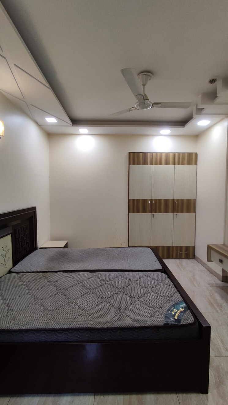 Bedroom, moti nagar 3 Bedroom 1775 Sq.Ft. Apartment In Moti Nagar Delhi 7791631