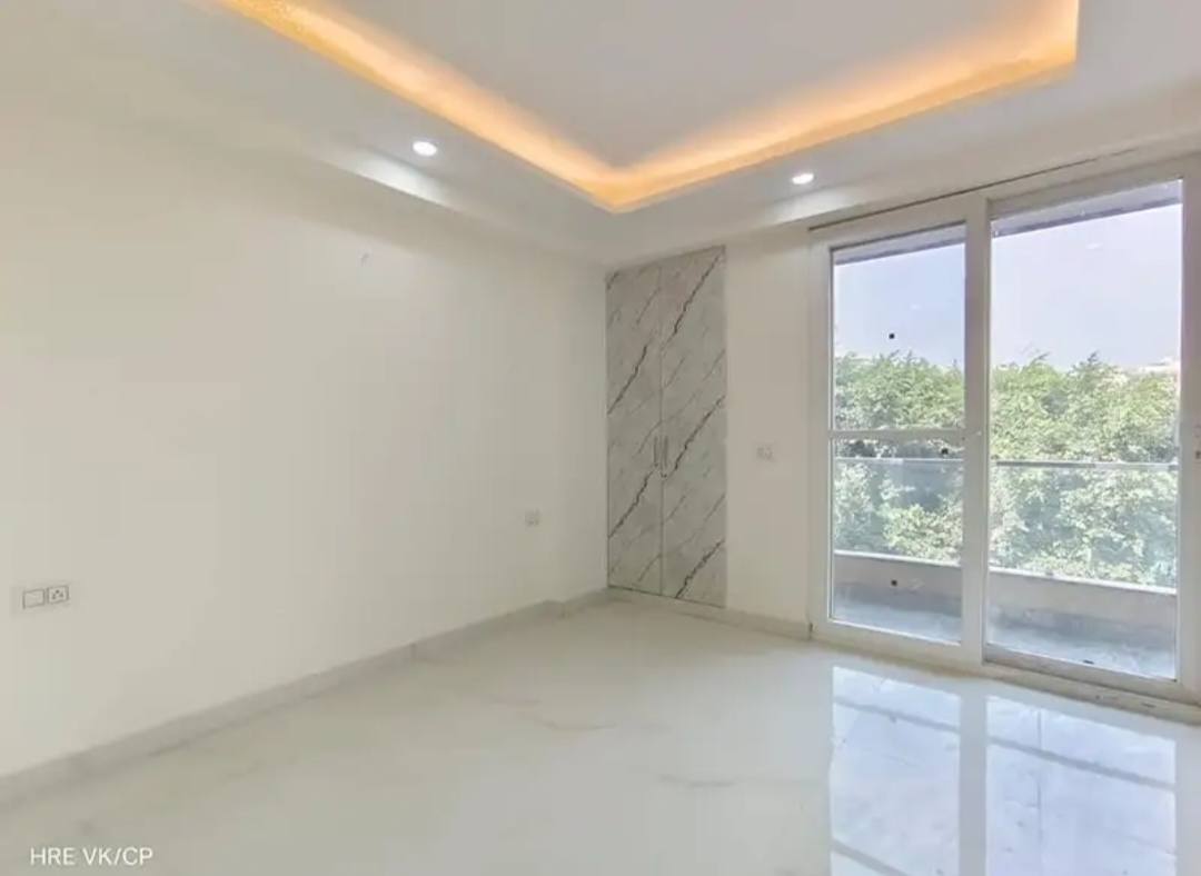 2 BHK Builder Floor For Sale in Saket