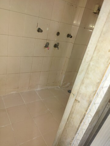 Bathroom in 2 BHK Apartment at Kohinoor Lifestyle, Kalyan West – for Sale