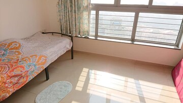 Room in 1.5 BHK Apartment at Amanora Future Towers, Hadapsar – for Sale