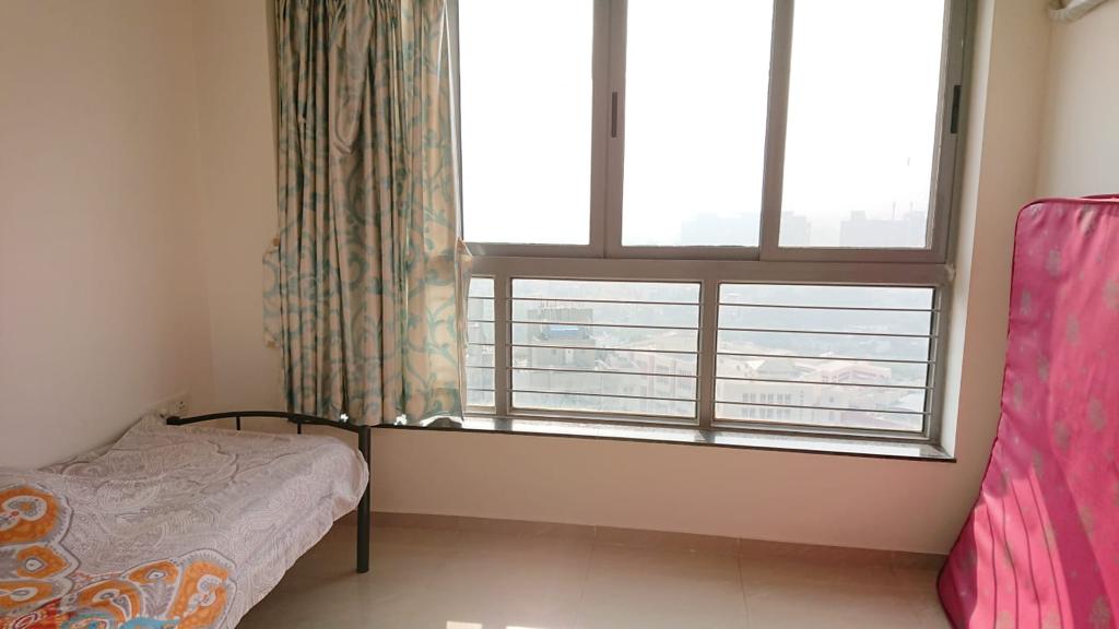 1.5 BHK Apartment For Sale in Amanora Future Towers