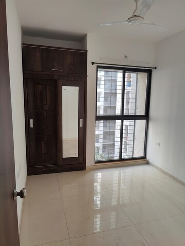 Room in 2 BHK Apartment at Lodha Palava Downtown Dombivli East, Dombivli East – for Rent
