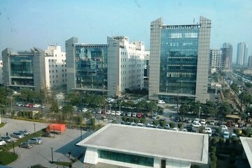  Office Space For Sale in Logix Techno Park, Sector 127