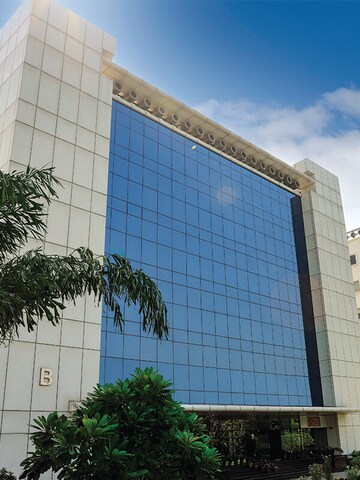  Office Space – Exterior View View at Logix Techno Park, Sector 127 - for Sale