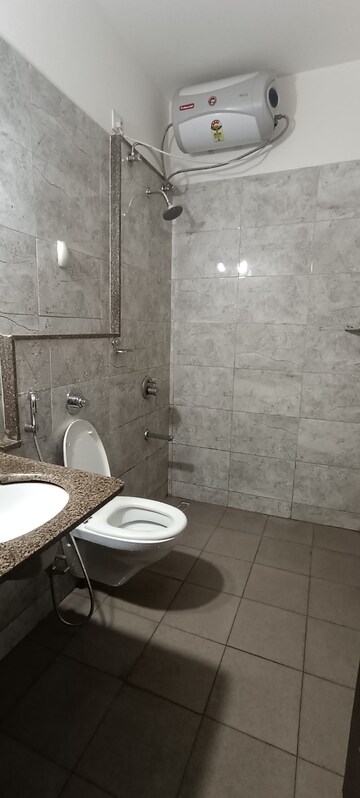 Bathroom in 1.5 BHK Apartment at Amanora Future Towers, Hadapsar – for Sale