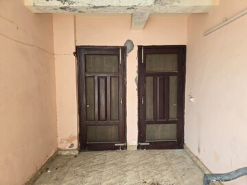 Building Lobby in 2 BHK Independent House at Eldeco Ananda, Sector 48 – for Sale
