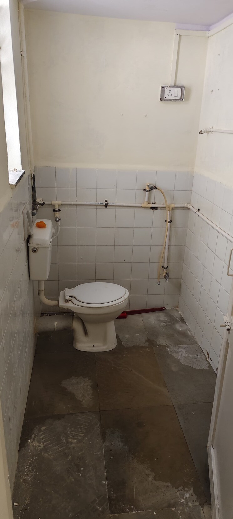 Bathroom, shivanand-apartment-rambaug-colony 2 Bedroom 1050 Sq.Ft. Apartment In Kothrud Pune 7792490
