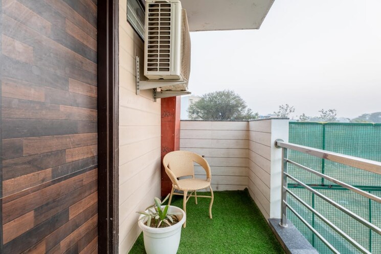 Balcony, sector 53 1 Bedroom 550 Sq.Ft. Apartment In Sector 53 Gurgaon 7792496
