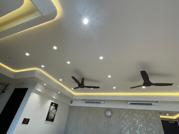 Furnished Amenities in 3.5 BHK Apartment at Peninsula Salsette 27, Byculla – for Rent