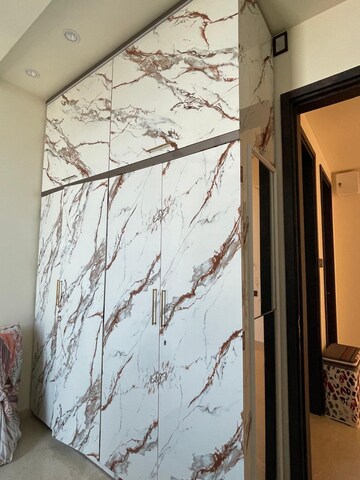 Balcony in 3.5 BHK Apartment at Peninsula Salsette 27, Byculla – for Rent