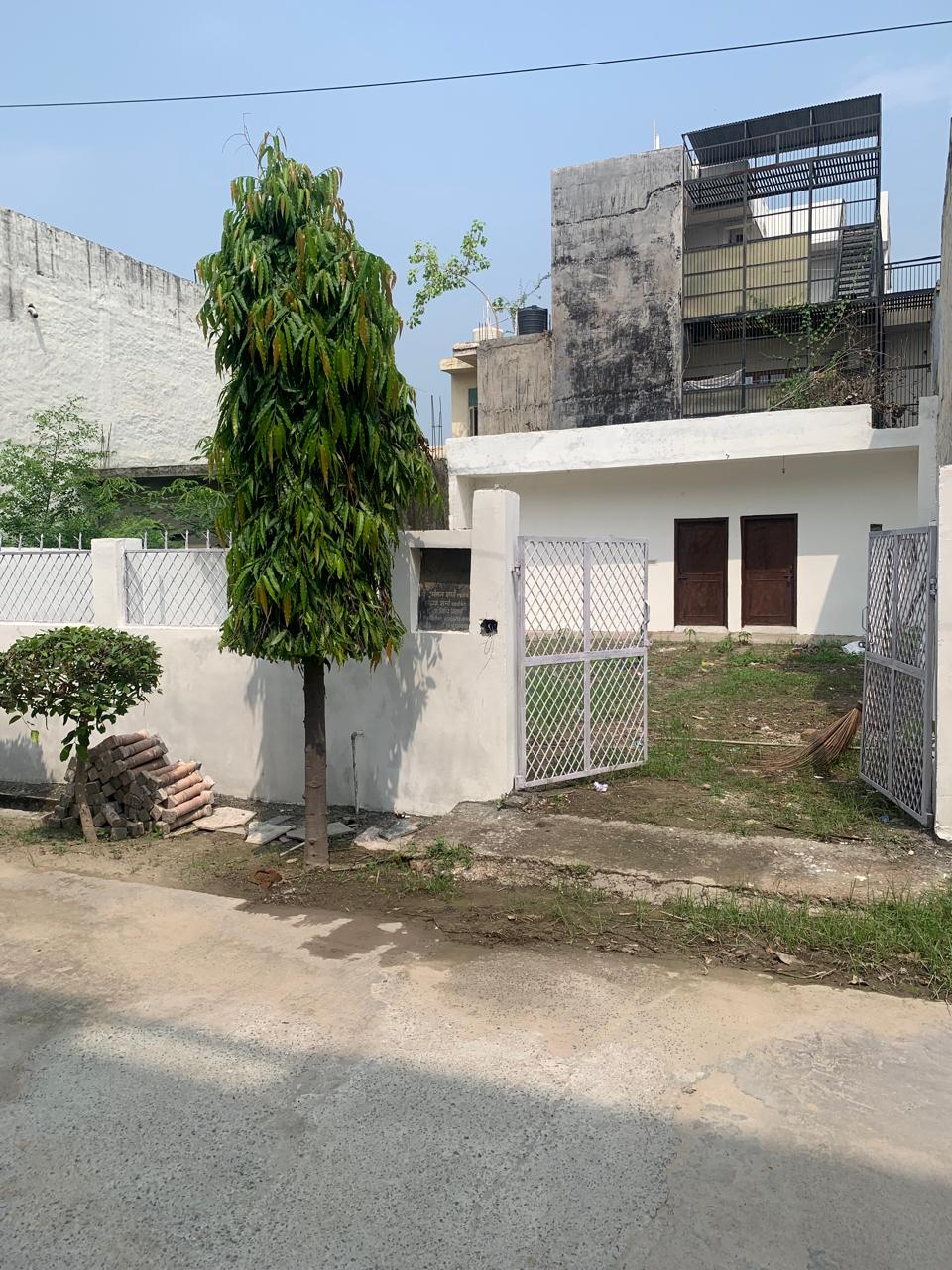 Plot For Sale in Sec 36 Greater Noida 
