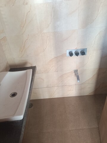 Bathroom in 2 BHK Apartment at Platinum Crescenzo, Seawoods – for Rent