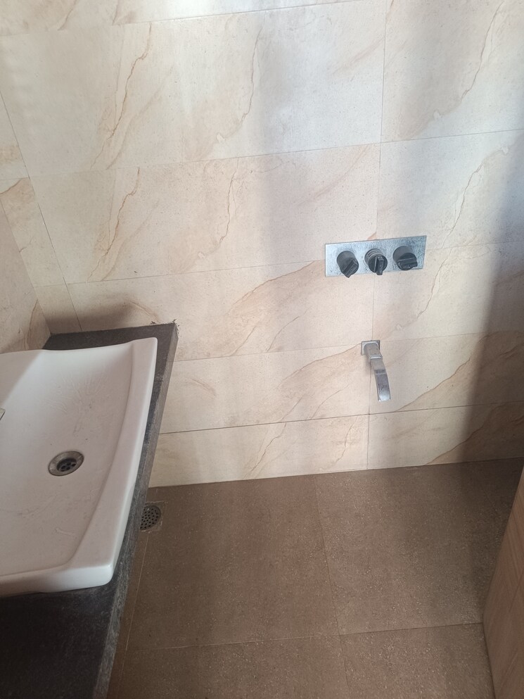 Bathroom, platinum-crescenzo 2 Bedroom 1300 Sq.Ft. Apartment In Seawoods Navi Mumbai 7792935